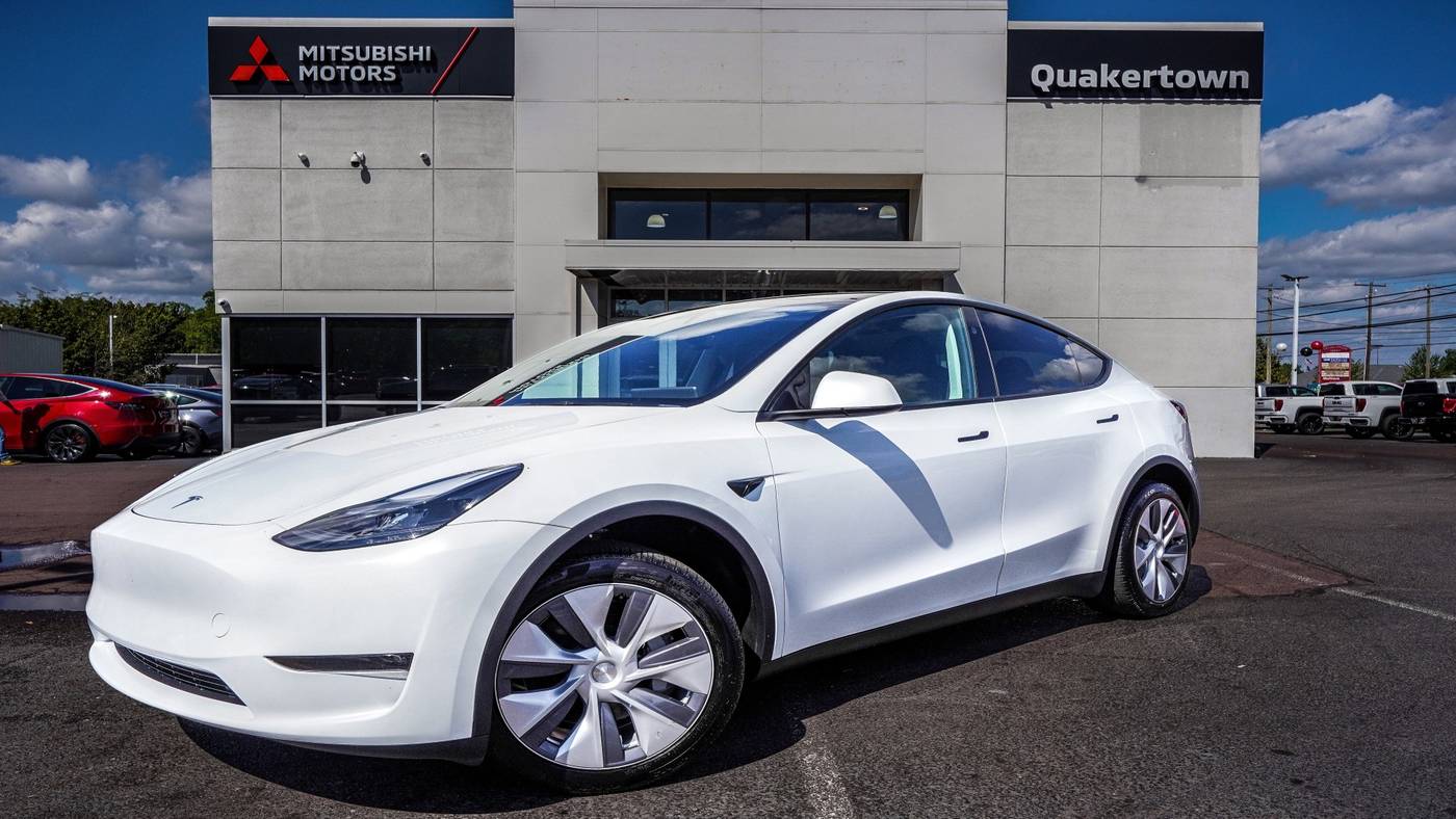 2024 Tesla Model Y Long Range — SUV — 29,220 mi — Quakertown, PA