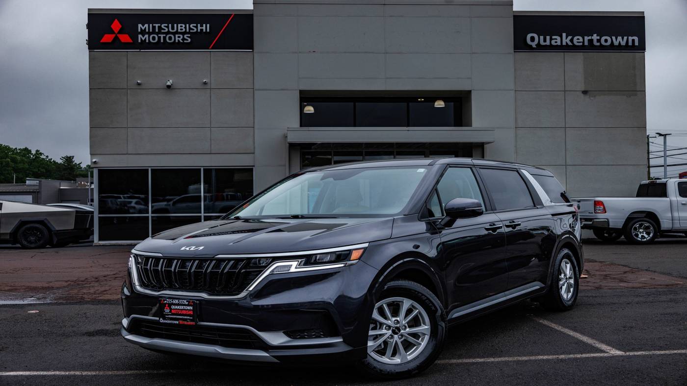 2023 Kia Carnival LXS — Minivan — 39,816 mi — Quakertown, PA