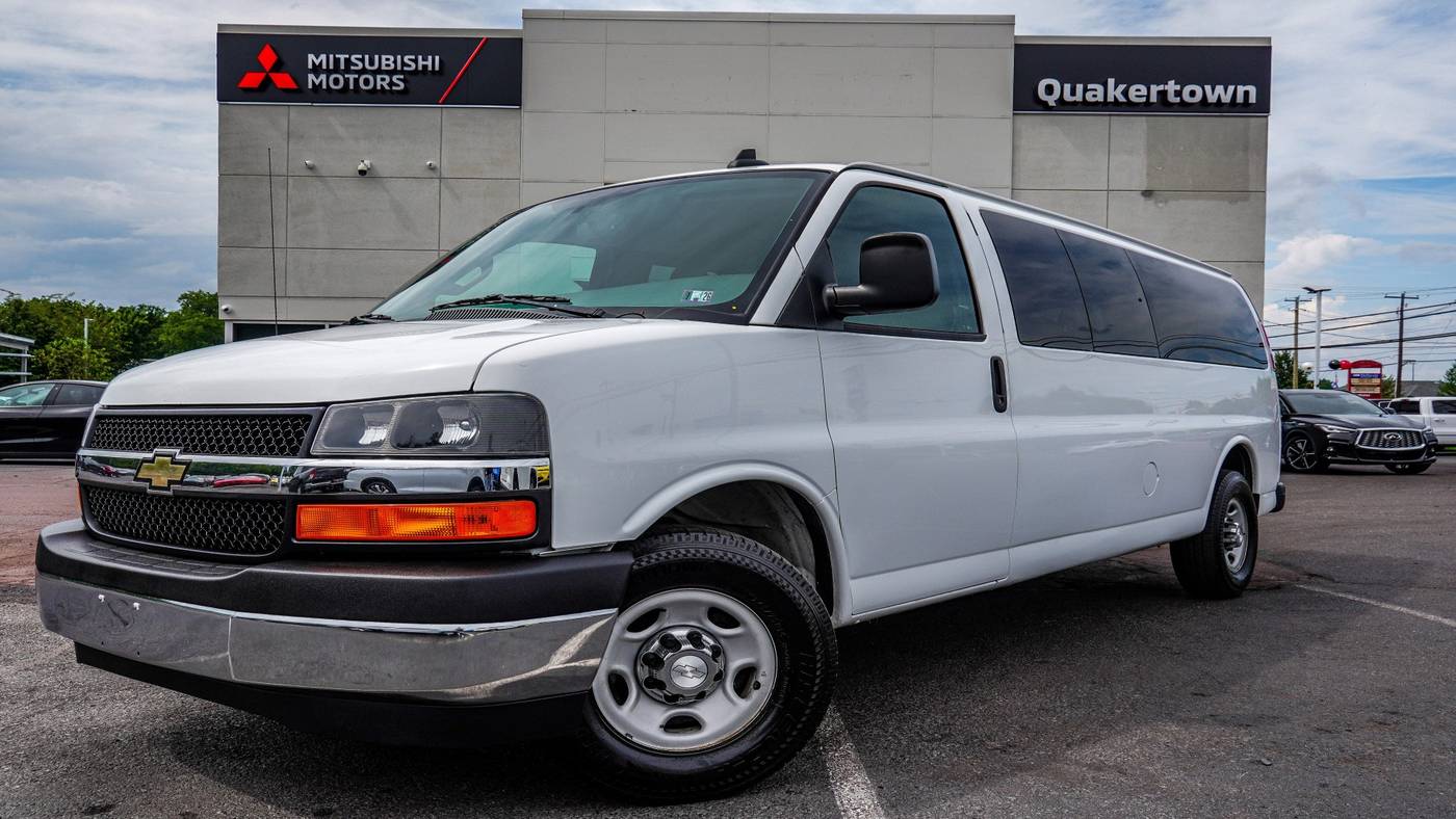 2017 Chevrolet Express Passenger LT — Passenger Van — 75,912 mi — Quakertown, PA