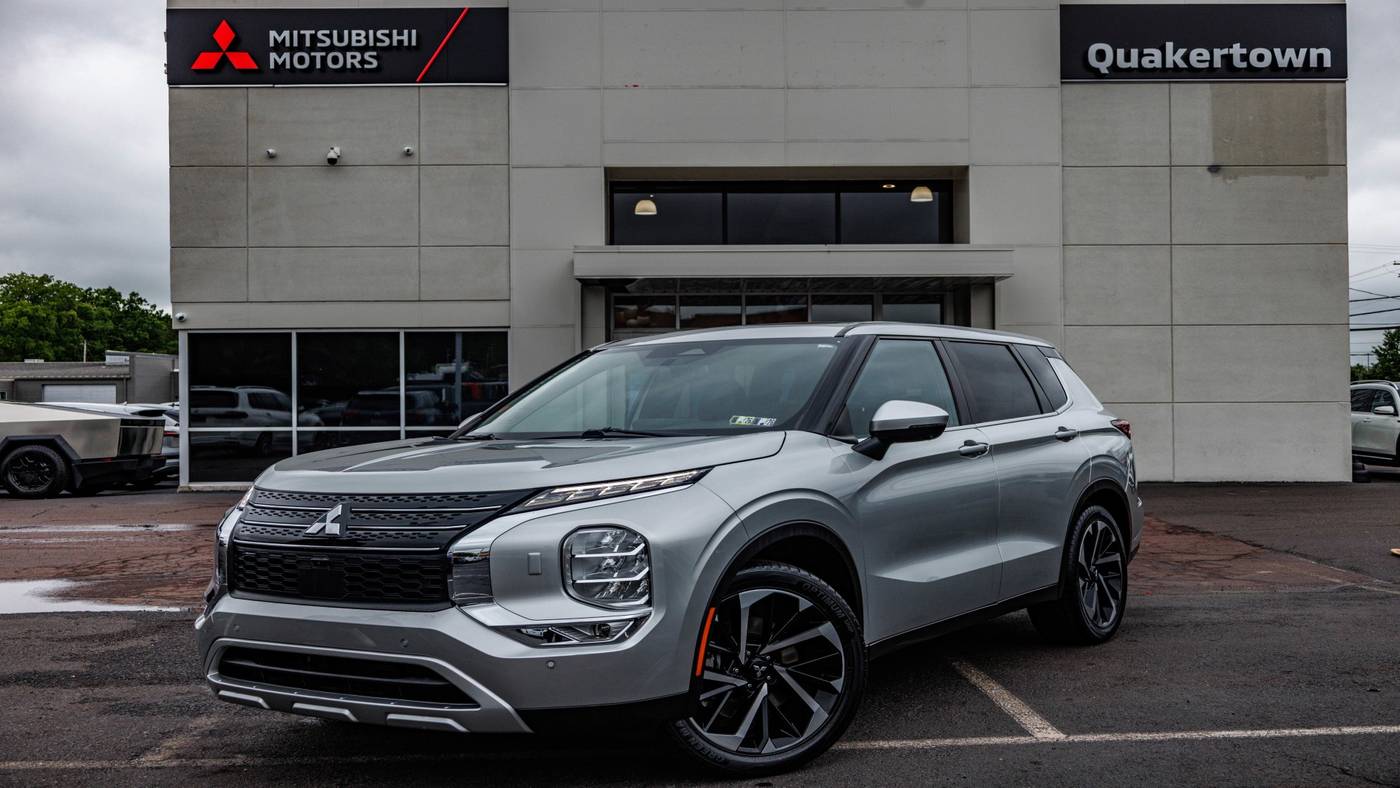 2022 Mitsubishi Outlander SE — SUV — 42,423 mi — Quakertown, PA