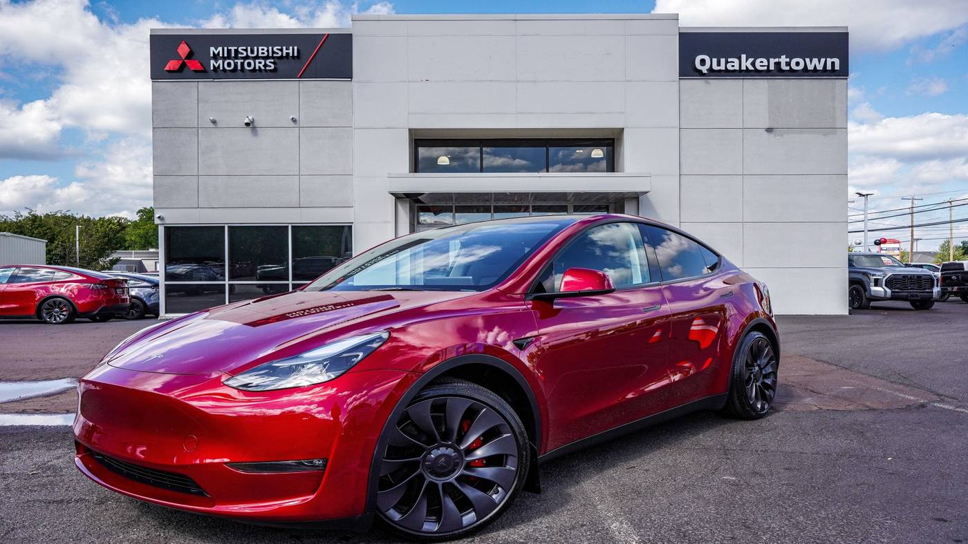 2025 Tesla Model Y Performance — SUV — 9,592 mi — Quakertown, PA
