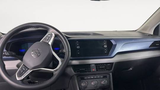 2022 Volkswagen Taos SE — SUV — 26,220 mi — Livonia, MI