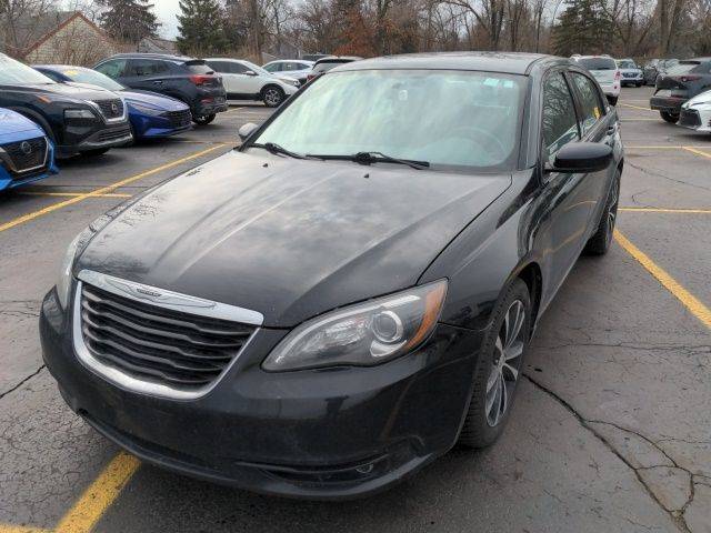 2012 Chrysler 200 S — Sedan — 104,825 mi — Livonia, MI