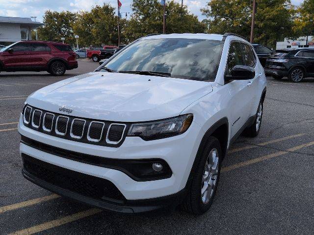 2022 Jeep Compass Latitude Lux — SUV — 20,356 mi — Livonia, MI