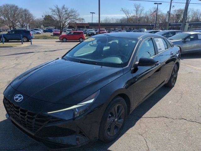 2022 Hyundai Elantra SEL — Sedan — 43,074 mi — Livonia, MI