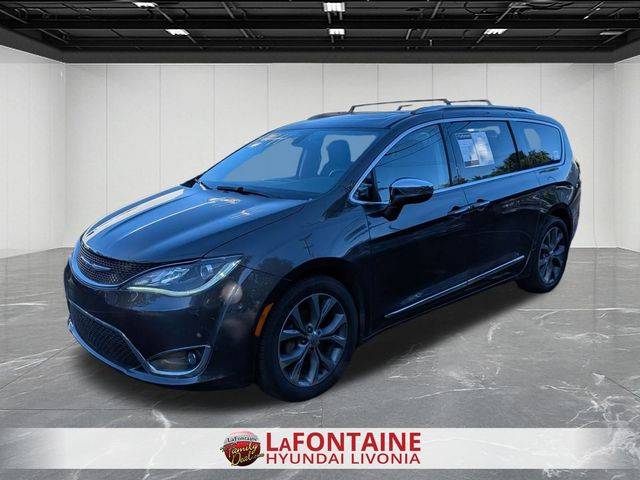 2019 Chrysler Pacifica Limited — Minivan — 97,646 mi — Livonia, MI