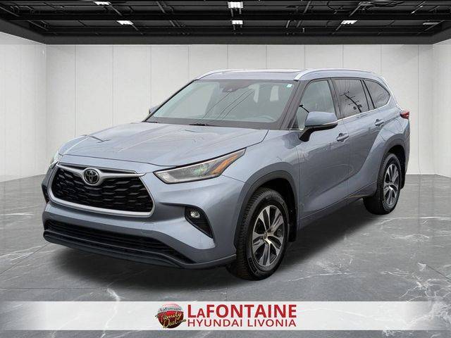 2021 Toyota Highlander XLE — SUV — 99,401 mi — Livonia, MI