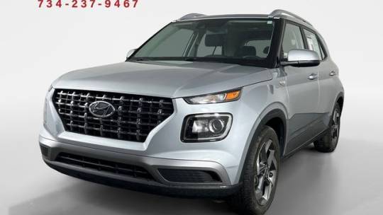 2022 Hyundai Venue SEL — SUV — 17,809 mi — Livonia, MI