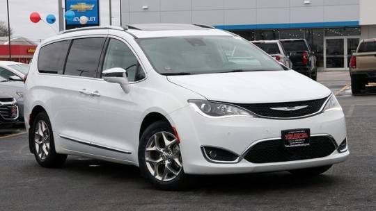 2017 Chrysler Pacifica Limited — Minivan — 80,853 mi — Wheeling, IL
