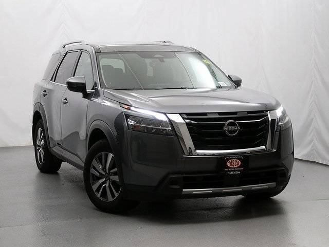 2023 Nissan Pathfinder SL — SUV — 29,083 mi — Wheeling, IL