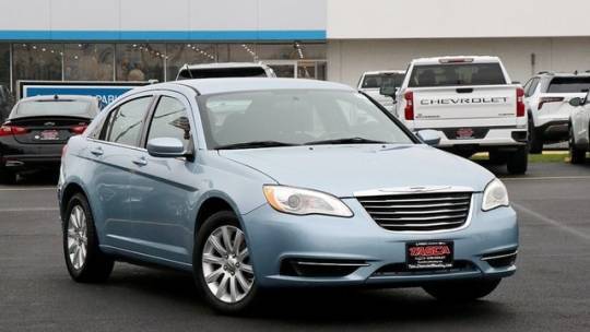 2012 Chrysler 200 Touring — Sedan — 95,705 mi — Wheeling, IL