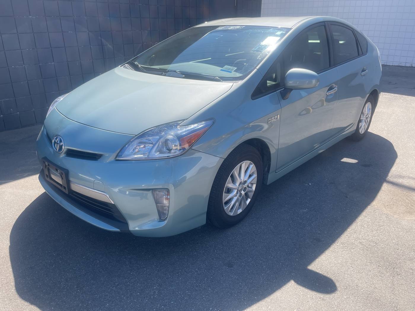 2015 Toyota Prius Advanced — Hatchback — 99,085 mi — Santa Monica, CA