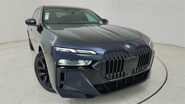 2023 BMW 7 Series 740i — Sedan — 10,737 mi — Plano, TX