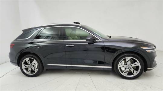 2024 Genesis Electrified GV70 Advanced — SUV — 3,380 mi — Plano, TX