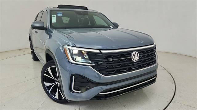 2025 Volkswagen Atlas Cross Sport SEL Premium R-Line — SUV — 5,607 mi — Plano, TX