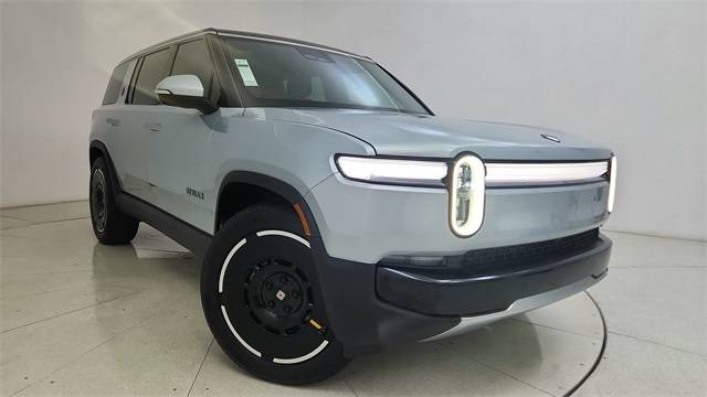 2025 Rivian R1S