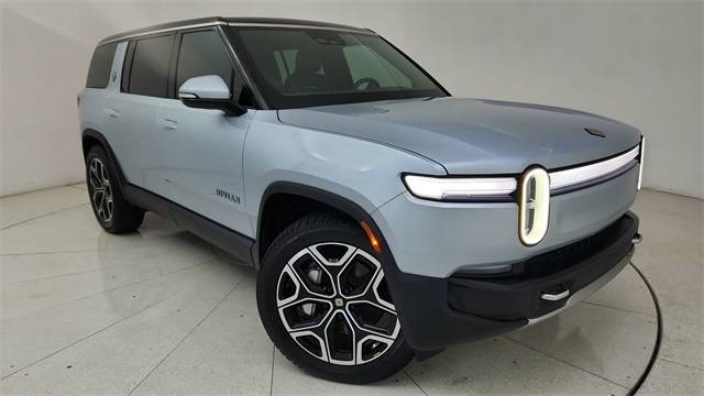 2025 Rivian R1S