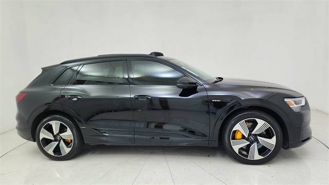 2022 Audi e-tron Premium Plus — SUV — 22,819 mi — Plano, TX