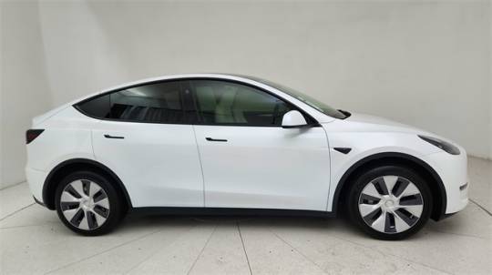 2024 Tesla Model Y Long Range — SUV — 6,035 mi — Plano, TX