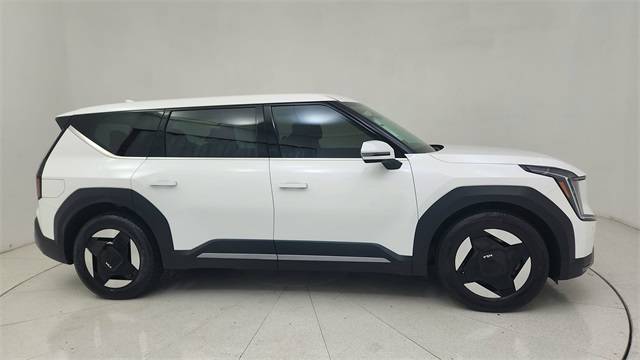 2024 Kia EV9 Light Long Range — SUV — 19,970 mi — Plano, TX