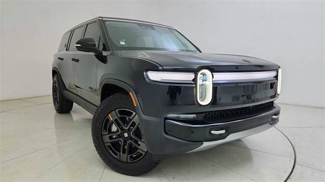2025 Rivian R1S