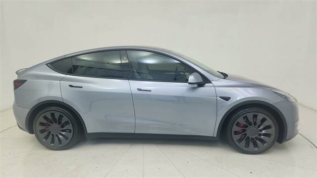 2025 Tesla Model Y Performance — SUV — 3,613 mi — Plano, TX