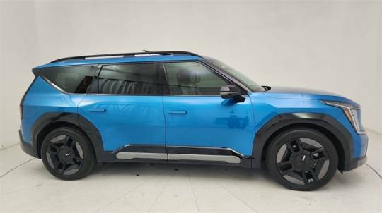 2024 Kia EV9 GT-Line — SUV — 8,900 mi — Plano, TX