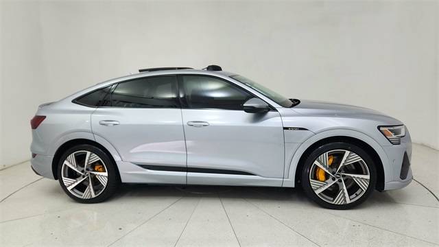 2022 Audi e-tron S line Prestige — SUV — 33,539 mi — Plano, TX