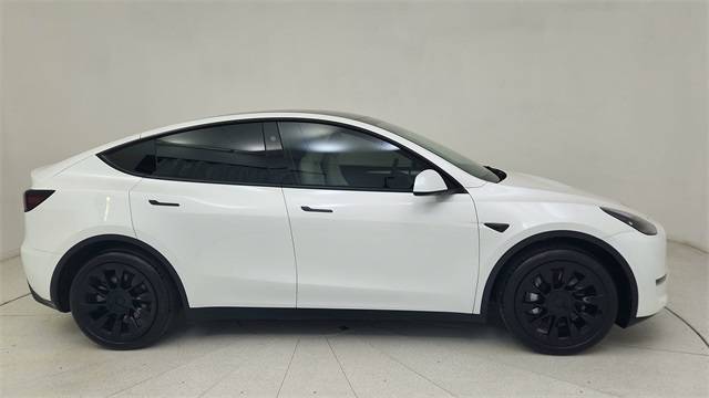 2024 Tesla Model Y Long Range — SUV — 14,000 mi — Plano, TX