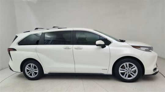 2021 Toyota Sienna Limited — Minivan — 35,825 mi — Plano, TX