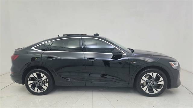2022 Audi e-tron S line Premium — SUV — 26,317 mi — Plano, TX