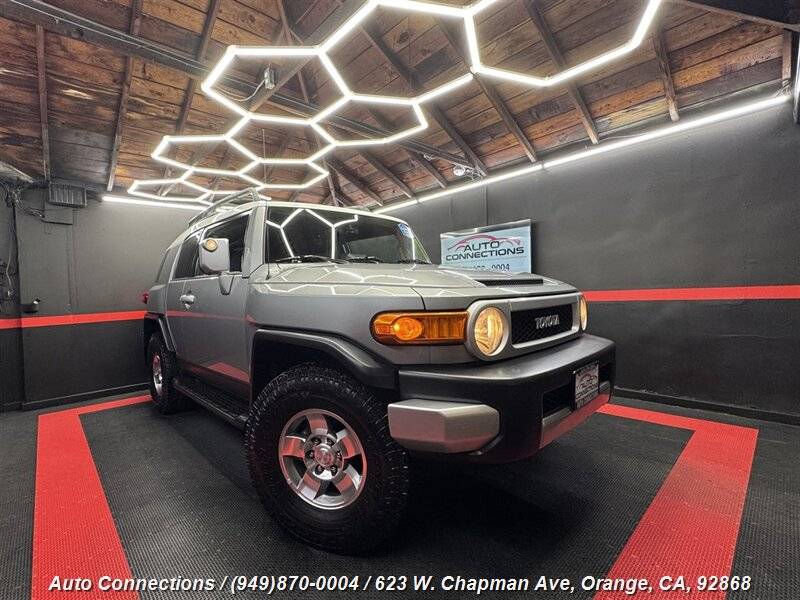2010 Toyota FJ Cruiser Base — SUV — 118,707 mi — Orange, CA