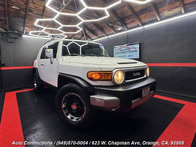 2010 Toyota FJ Cruiser Base — SUV — 174,673 mi — Orange, CA