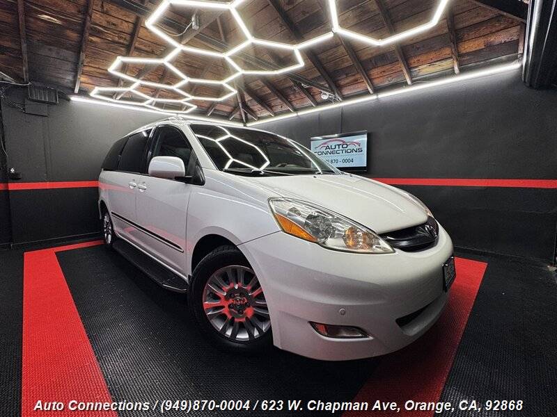 2007 Toyota Sienna XLE Limited — Minivan — 137,147 mi — Orange, CA