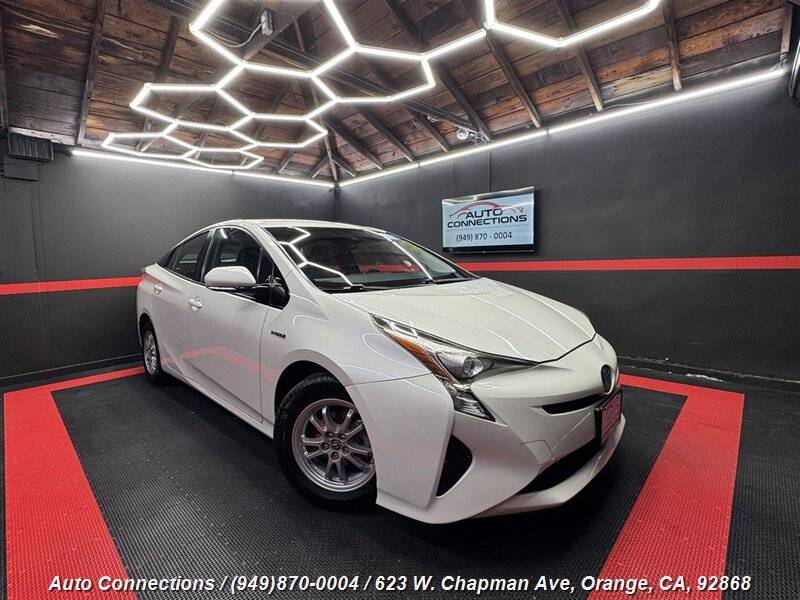2017 Toyota Prius Four Touring — Hatchback — 32,860 mi — Orange, CA