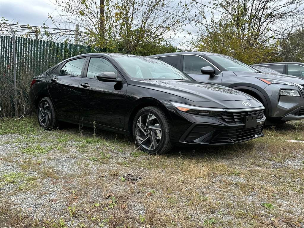 2025 Hyundai Elantra Hybrid SEL Sport — Sedan — 1,535 mi — Laurel, MD