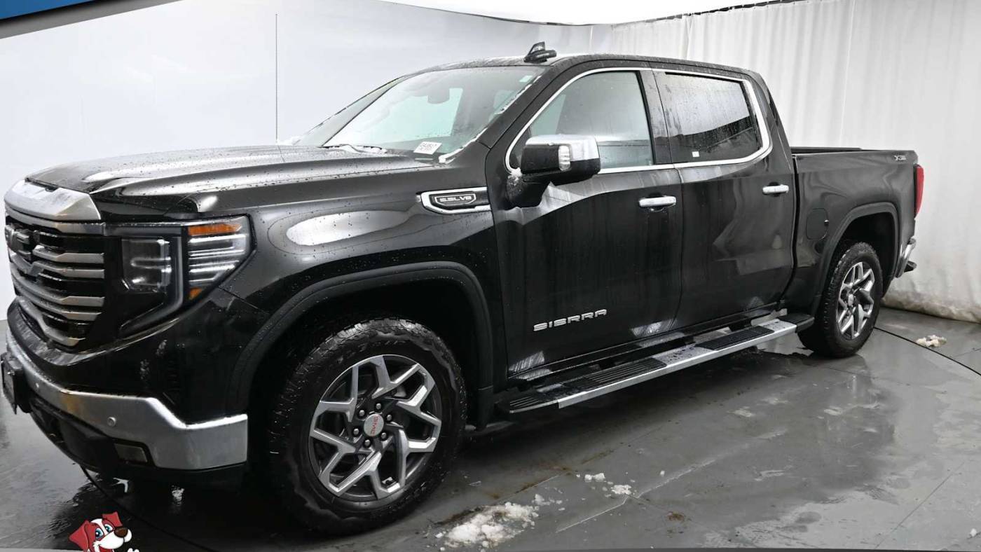 2023 GMC Sierra 1500 SLT — Pickup Truck — 27,111 mi — Auburn, NY