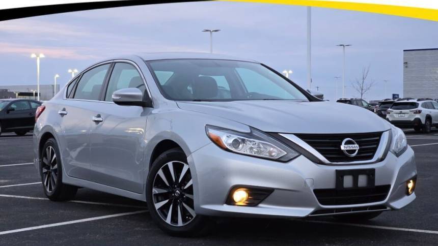 2017 Nissan Altima 2.5 SV — Sedan — 92,441 mi — Kenosha, WI