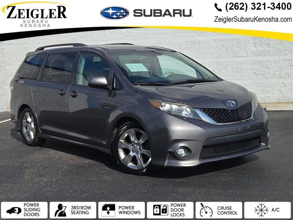 2012 Toyota Sienna SE — Minivan — 199,520 mi — Kenosha, WI