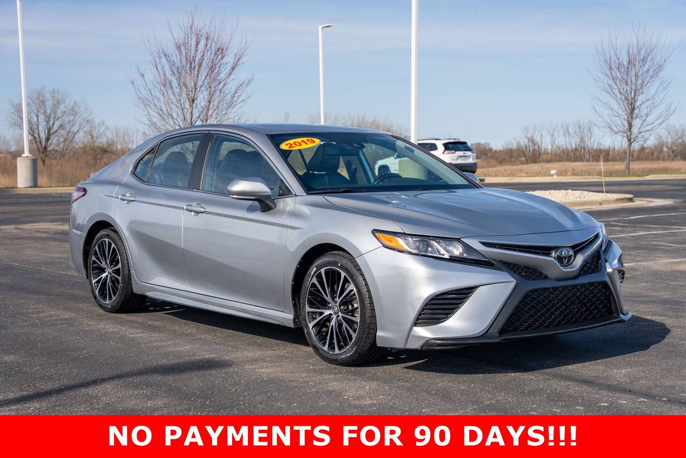 2019 Toyota Camry SE — Sedan — 52,056 mi — Mount Pleasant, WI