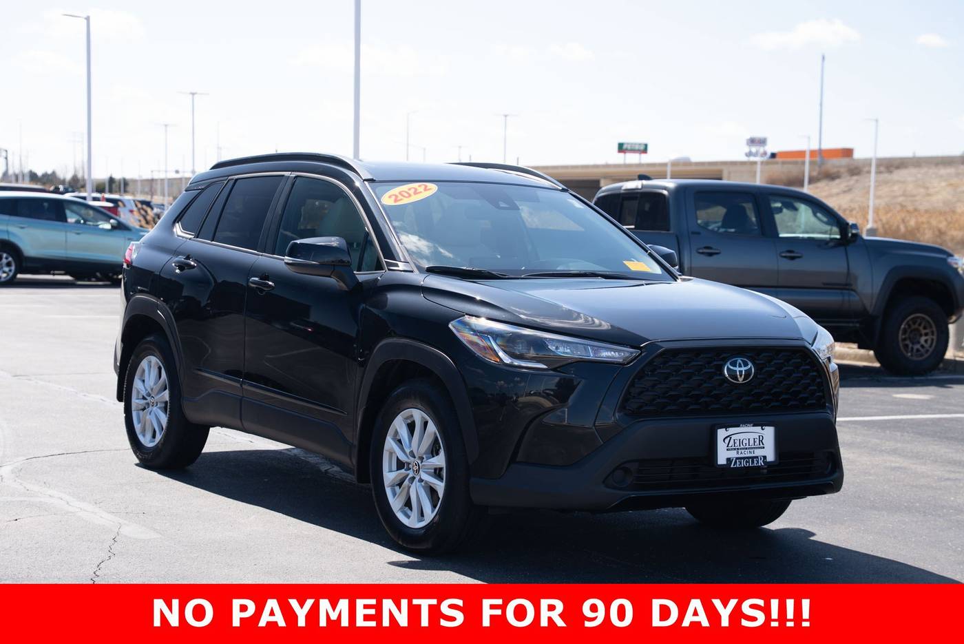 2022 Toyota Corolla Cross LE — SUV — 28,357 mi — Mount Pleasant, WI