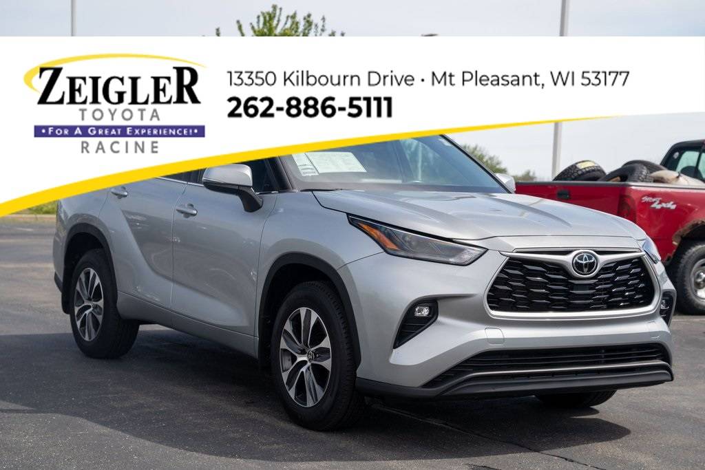 2022 Toyota Highlander XLE — SUV — 44,333 mi — Mount Pleasant, WI