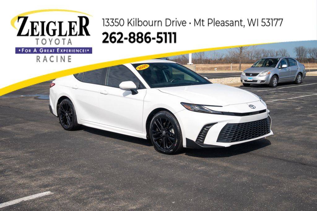 2025 Toyota Camry SE — Sedan — 37,208 mi — Mount Pleasant, WI