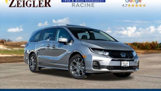 2025 Honda Odyssey Touring — Minivan — 3,624 mi — Mount Pleasant, WI