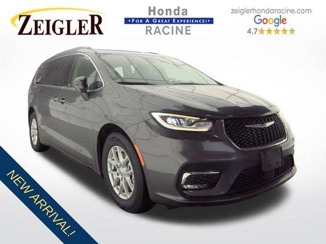 2022 Chrysler Pacifica Touring L — Minivan — 88,322 mi — Mount Pleasant, WI