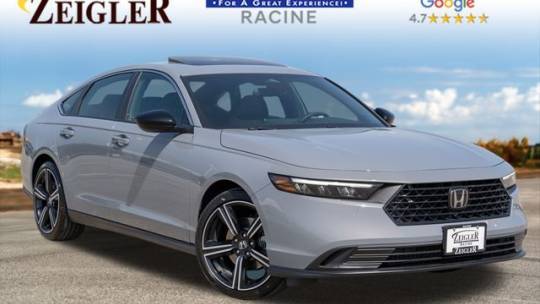 2025 Honda Accord Hybrid Sport-L — Sedan — 4,203 mi — Mount Pleasant, WI