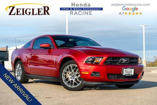 2012 Ford Mustang V6 Premium — Coupe — 24,838 mi — Mount Pleasant, WI