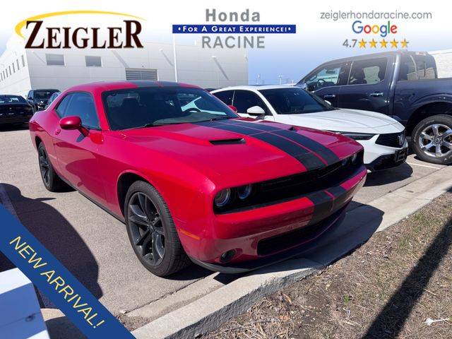 2017 Dodge Challenger SXT — Coupe — 96,079 mi — Mount Pleasant, WI