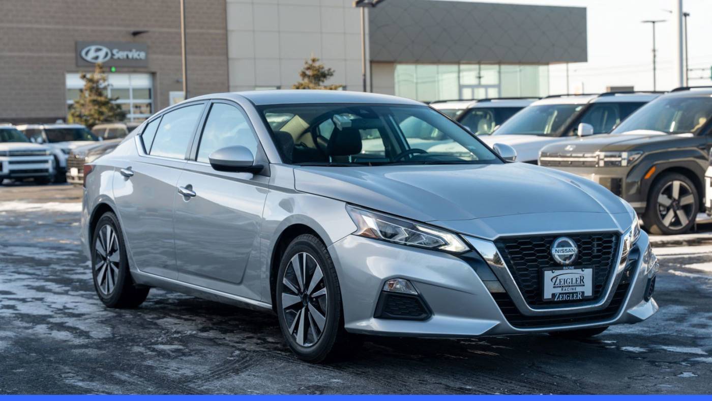 2021 Nissan Altima SV — Sedan — 60,321 mi — Mount Pleasant, WI