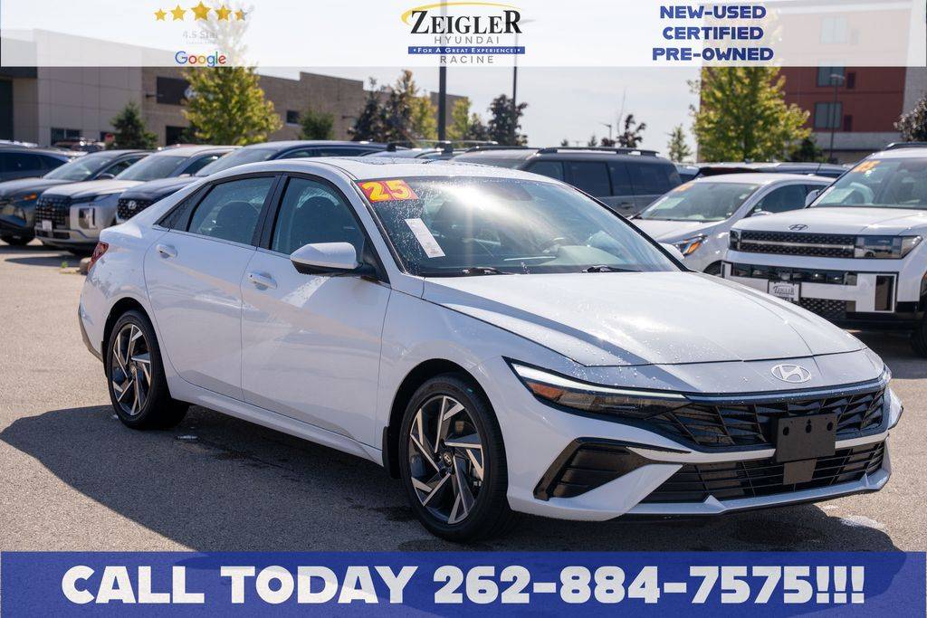 2025 Hyundai Elantra SEL Convenience — Sedan — 3,961 mi — Mount Pleasant, WI